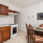 1 Bedroom Cozy Apartment In Icici