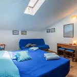 2 Bedroom Cozy Apartment In Secovlje