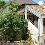 Pet Friendly Apartment In Vrsar With Wifi