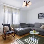 Beautiful Apartment In Pula With Kitchen