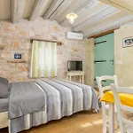 Awesome Apartment In Zminj