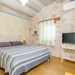 Awesome Apartment In Zminj