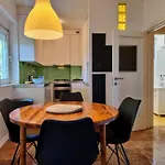 F13 Apartment
