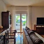 F13 Apartment