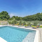 Villa Cesarica By Villa Plus