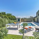 Villa Cesarica By Villa Plus