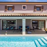 Villa Roma Near Pula For 6 People With Private Pool