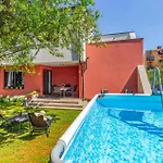 Awesome Home In Pula With Kitchen