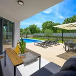 Villa Bepo By Istrialux