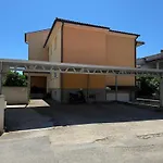 Aria Room And Apartmant Fuga