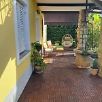 Apartment Peruc With Big Terrace And Beautiful Garden