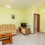 1 Bedroom Stunning Apartment In Pula