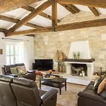 Villa Melissa - Istrisches Steinhaus Mit Pool In Guter Lage