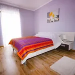 Moderne Ferienwohnung In Liznjan Mit Garten, Grill Und Whirlpool