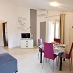 Klimatisierte Wohnung In Tar Mit Gemeinschaftlichem Pool, Garten Und Grill