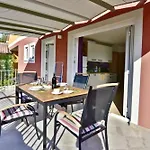 Lavander Wohnung In Villa Mit Pool, Savudrija Am Meer, Waschmaschine, Wi-Fi