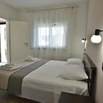 Neue Wohnung In Valica Mit Grossem Garten