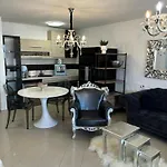 La Dolce Vita Luxury Apartment Castagner With Private Parking