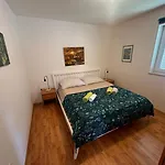 Apartment Martinuzz With Sea View