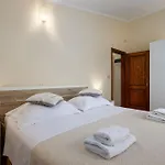 Casa Ana Tripari