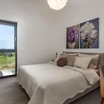 Elegant Casa Aria With 2 Gardens And Bbq Facilities