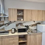 Studio Raven N2