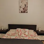 Apartments Sandra 1335