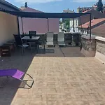 Apartment In Centre With Huge Terace