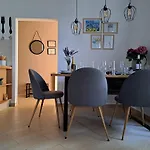 Apartment Peruc With Big Terrace And Beautiful Garden