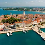 Apartment In Porec With Balcony, Wifi 819-4