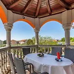 Stunning Apartment In Medulin With Wifi