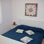 Classy Apartment In Vodnjan
