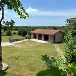 Aneta Villa With Pool And A Large Garden