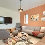 Beautiful Villa Casa Nova With Pool In Brtonigla