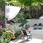 Mia Apartman