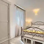 Beautiful Villa Cartolina With Pool In Buje