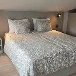 Richi Rooms & App