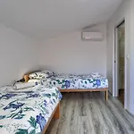 Holiday Home Starci - Lbn406 By Interhome