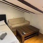 Apartment In The Heart Of Pula