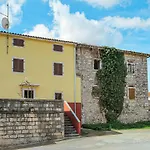 Holiday Home Mirjana - Prc420 By Interhome
