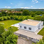 Villa Sama