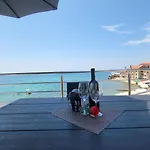 Apartman Dora With Sea View And Terrace