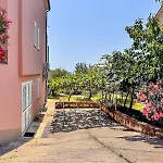 Studio Vesna With A Terrace And Sea View