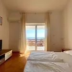 Apartments Sea View By Partner Tourist Agency