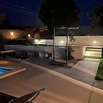 2 Bedroom Nice Home In Sveti Lovrec Pazenati