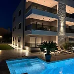 Alex Luxury Apartments