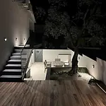 Villa Monte R+Luxury
