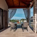 Villa Lere By Istrialux