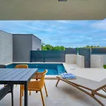 Villa Blue Oasis Liznjan With Private Pool