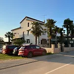 Funtana Apartments Budinjas
